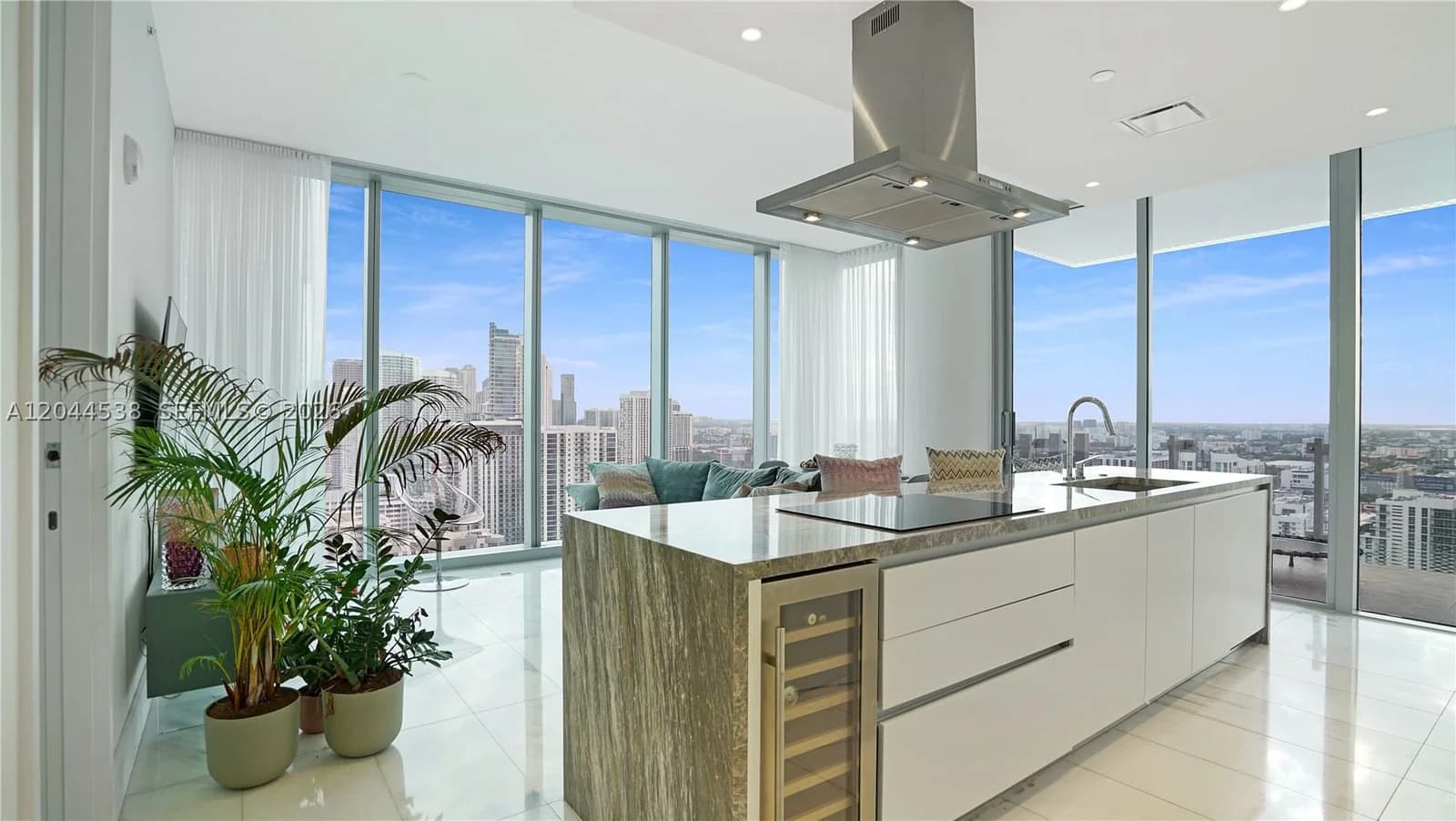 2-bedroom Condo — 700 26th Ter #3005, Miami, FL 33137