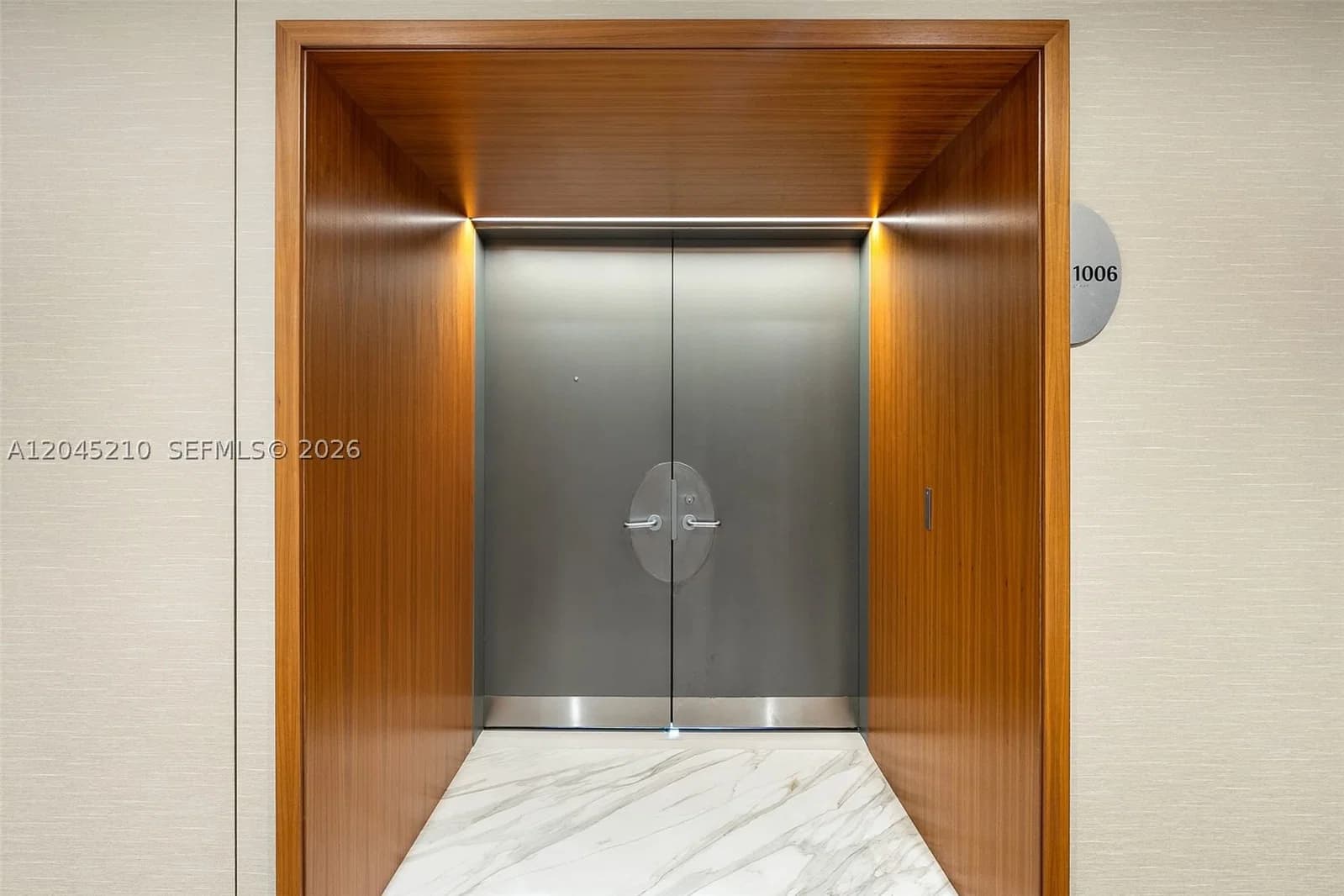 1-bedroom Condo — 2127 Brickell Ave #1006, Miami, FL 33129