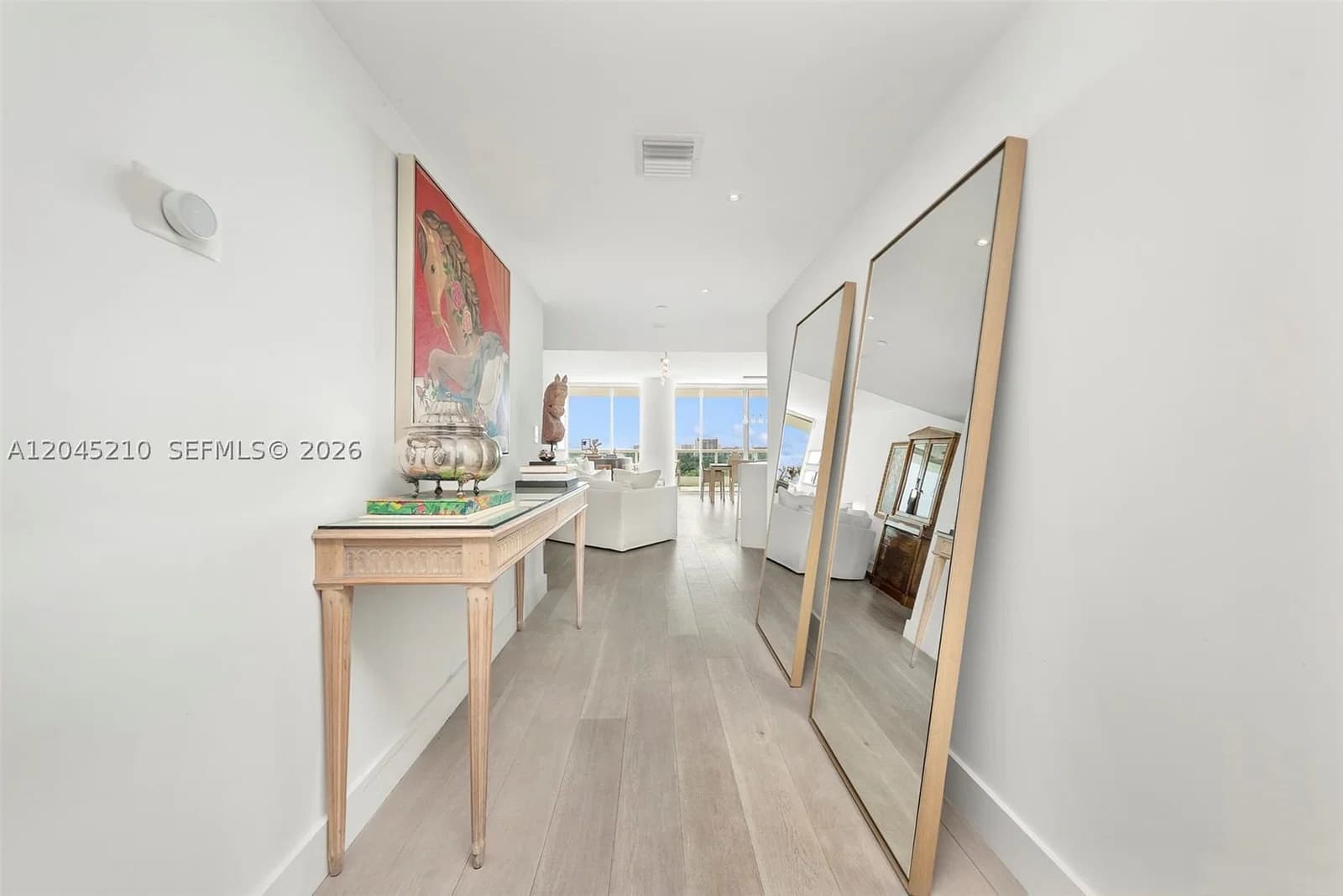 1-bedroom Condo — 2127 Brickell Ave #1006, Miami, FL 33129