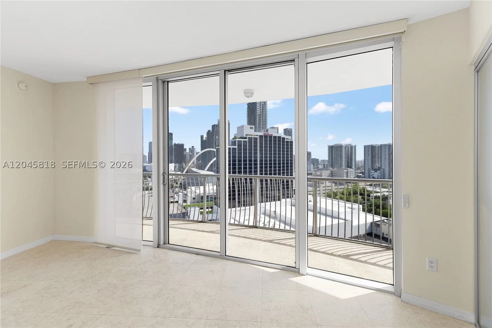 2+1 Condo — 1750 Bayshore Dr #2414, Miami, FL 33132