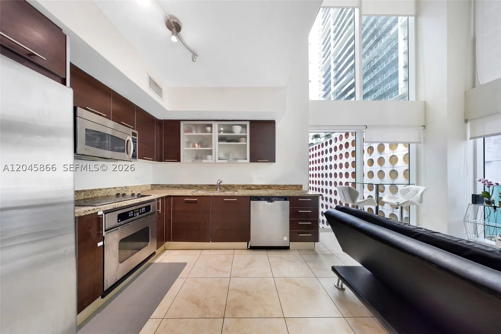 2+1 Condo — 41 5th St #502, Miami, FL 33131