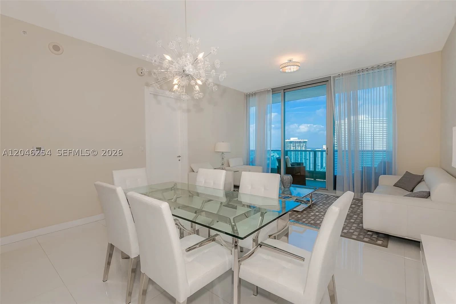 2-bedroom Condo — 200 Biscayne Boulevard Way #5109, Miami, FL 33131