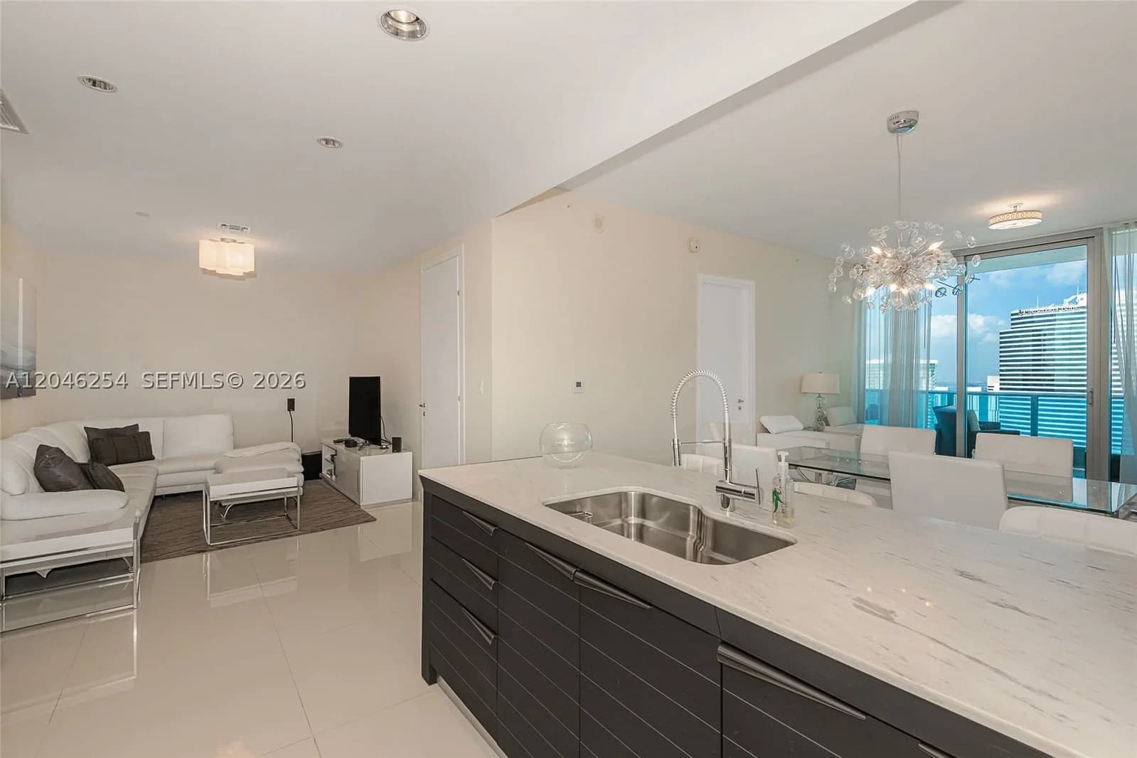 2-bedroom Condo — 200 Biscayne Boulevard Way #5109, Miami, FL 33131