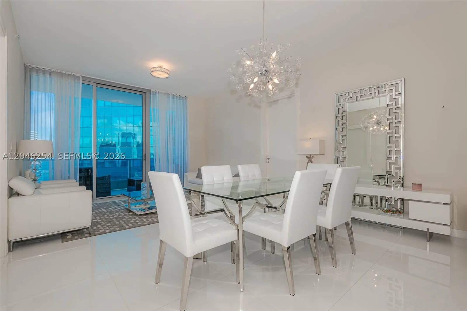 2-bedroom Condo — 200 Biscayne Boulevard Way #5109, Miami, FL 33131