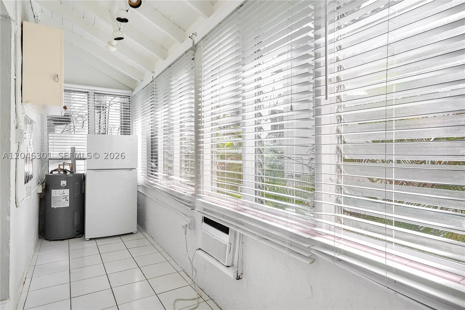 1-bedroom Condo — 1507 Meridian Ave #7, Miami Beach, FL 33139