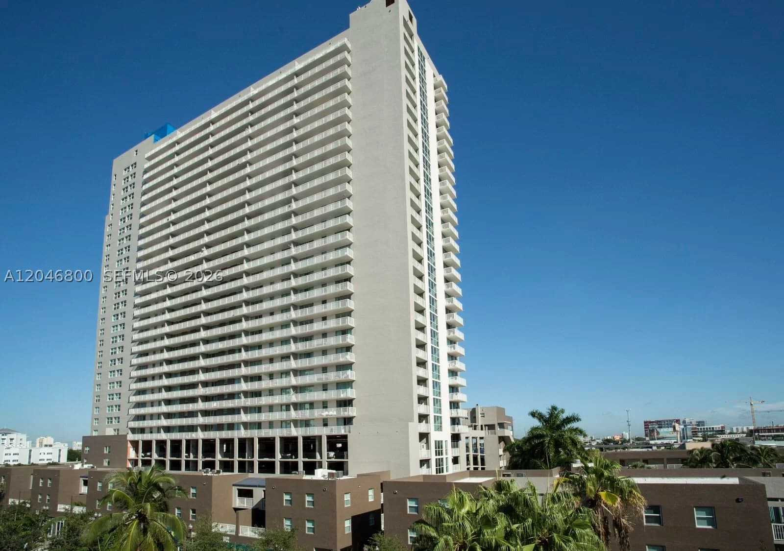 2-bedroom Apartment — 915 1st Ave #H2707, Miami, FL 33136
