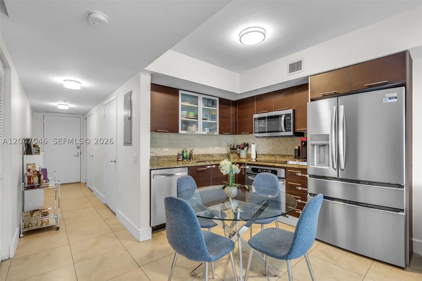 2-bedroom Condo — 41 5th St #908, Miami, FL 33131