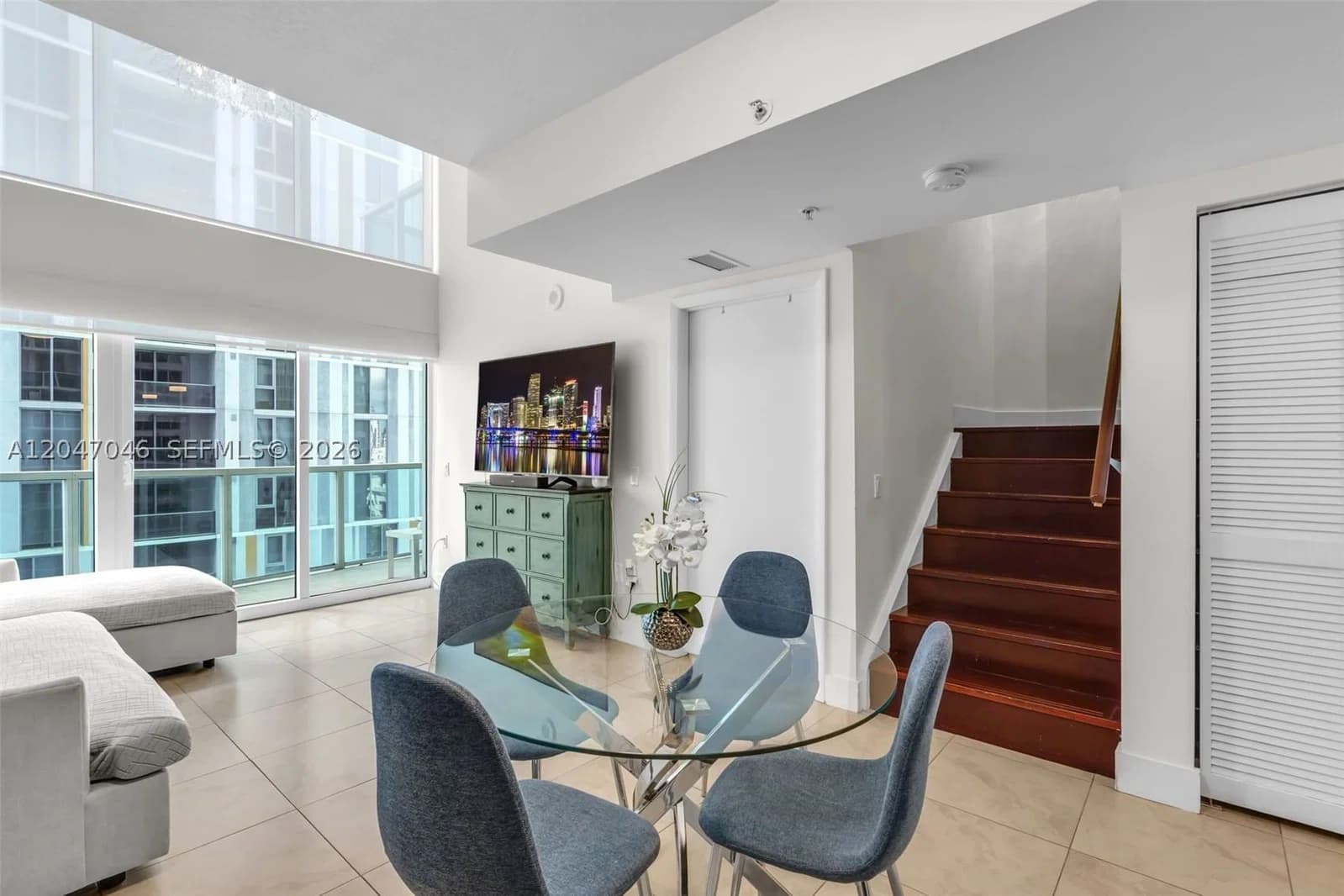 2-bedroom Condo — 41 5th St #908, Miami, FL 33131