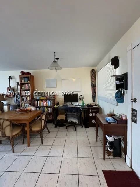 1+1 Condo — 2000 Biarritz Dr #404, Miami Beach, FL 33141