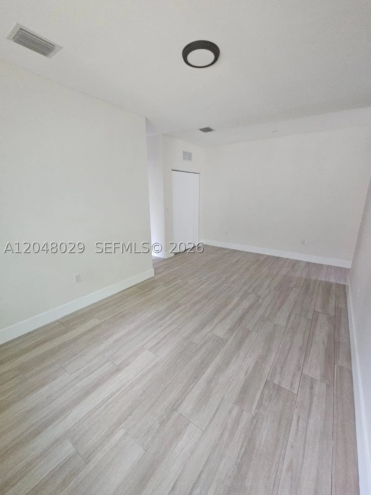 3+1 Mülk — 5428 3rd Ave #B, Miami, FL 33127