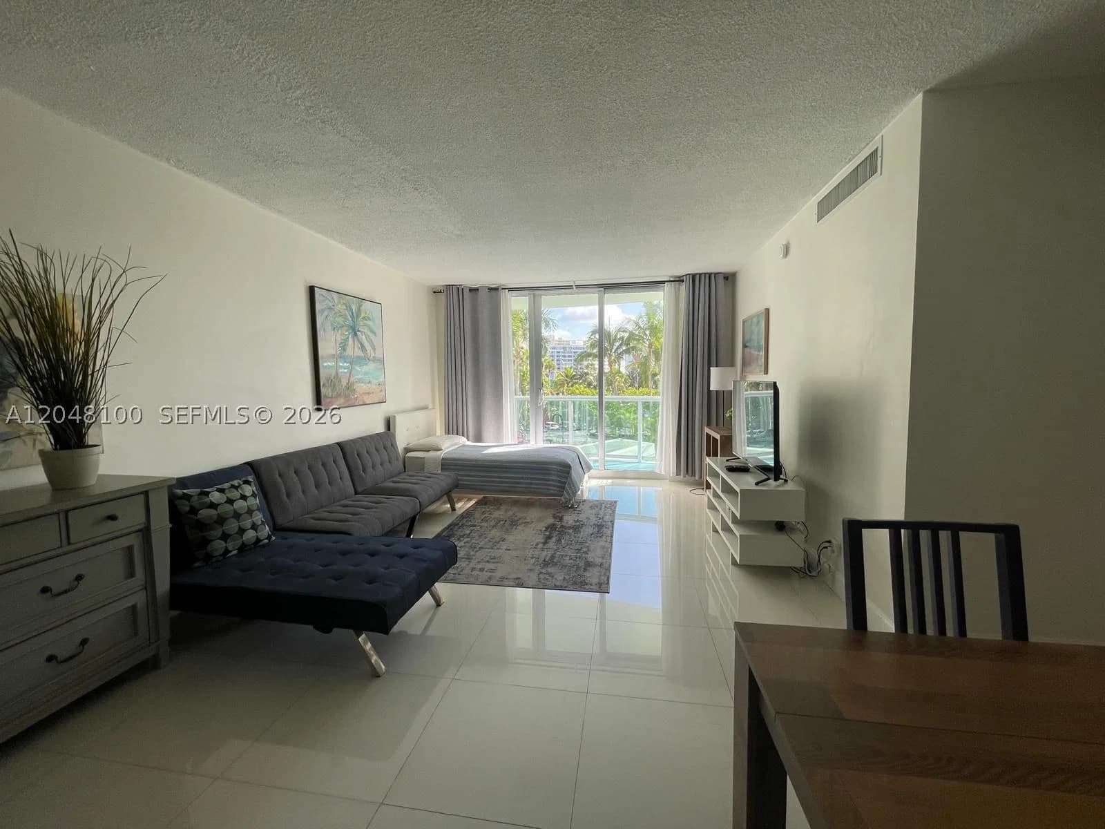 1+1 Condo — 3901 Ocean Dr #3U, Hollywood, FL 33019