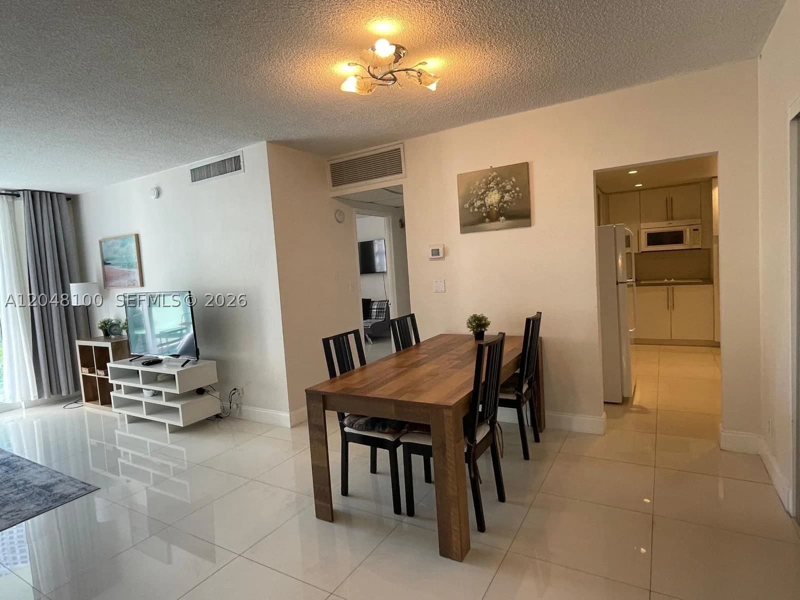 1+1 Condo — 3901 Ocean Dr #3U, Hollywood, FL 33019
