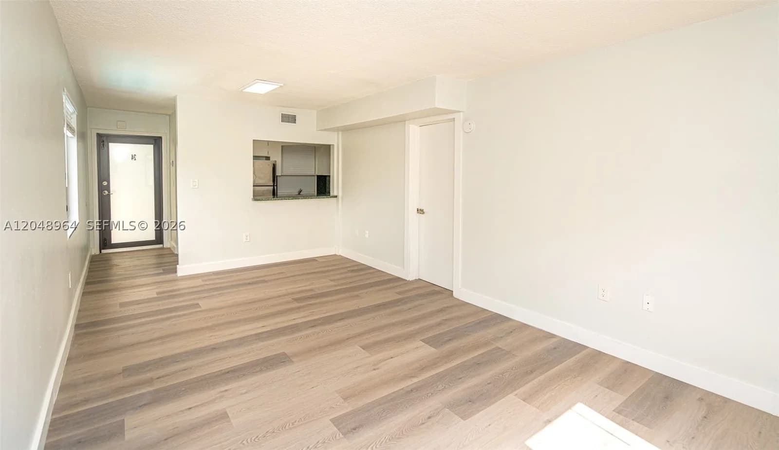 2-bedroom Condo — 810 Salzedo St #10, Coral Gables, FL 33134