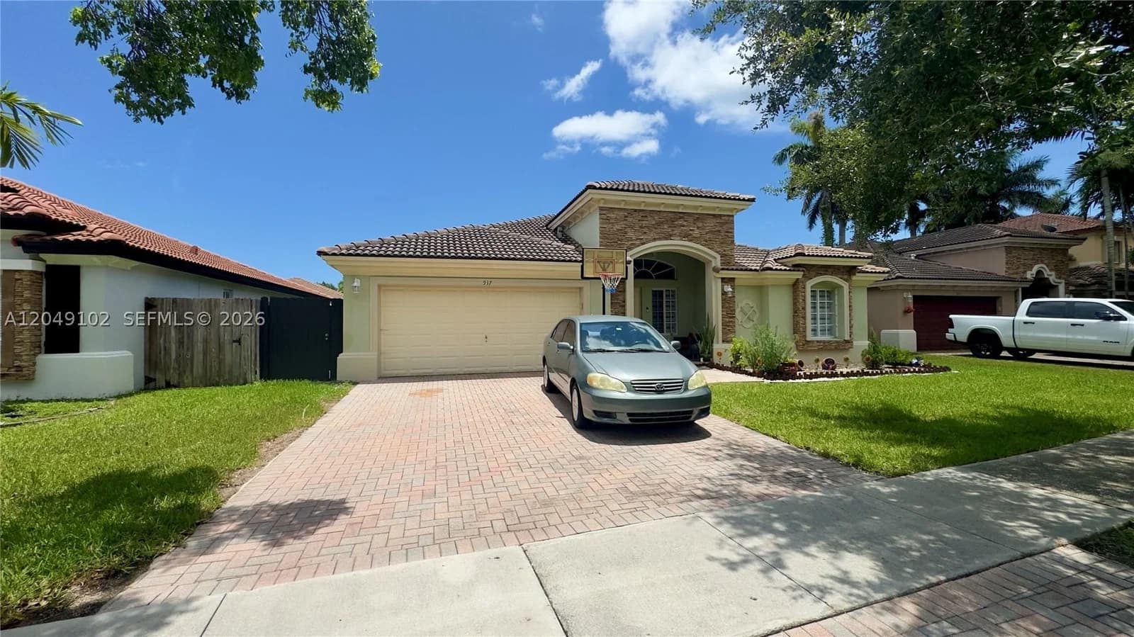 4+1 Müstakil ev — 937 35th Ave, Homestead, FL 33033