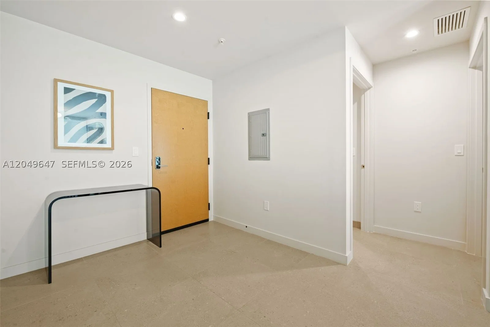 1-bedroom Condo — 11 6th St #2004, Miami, FL 33132