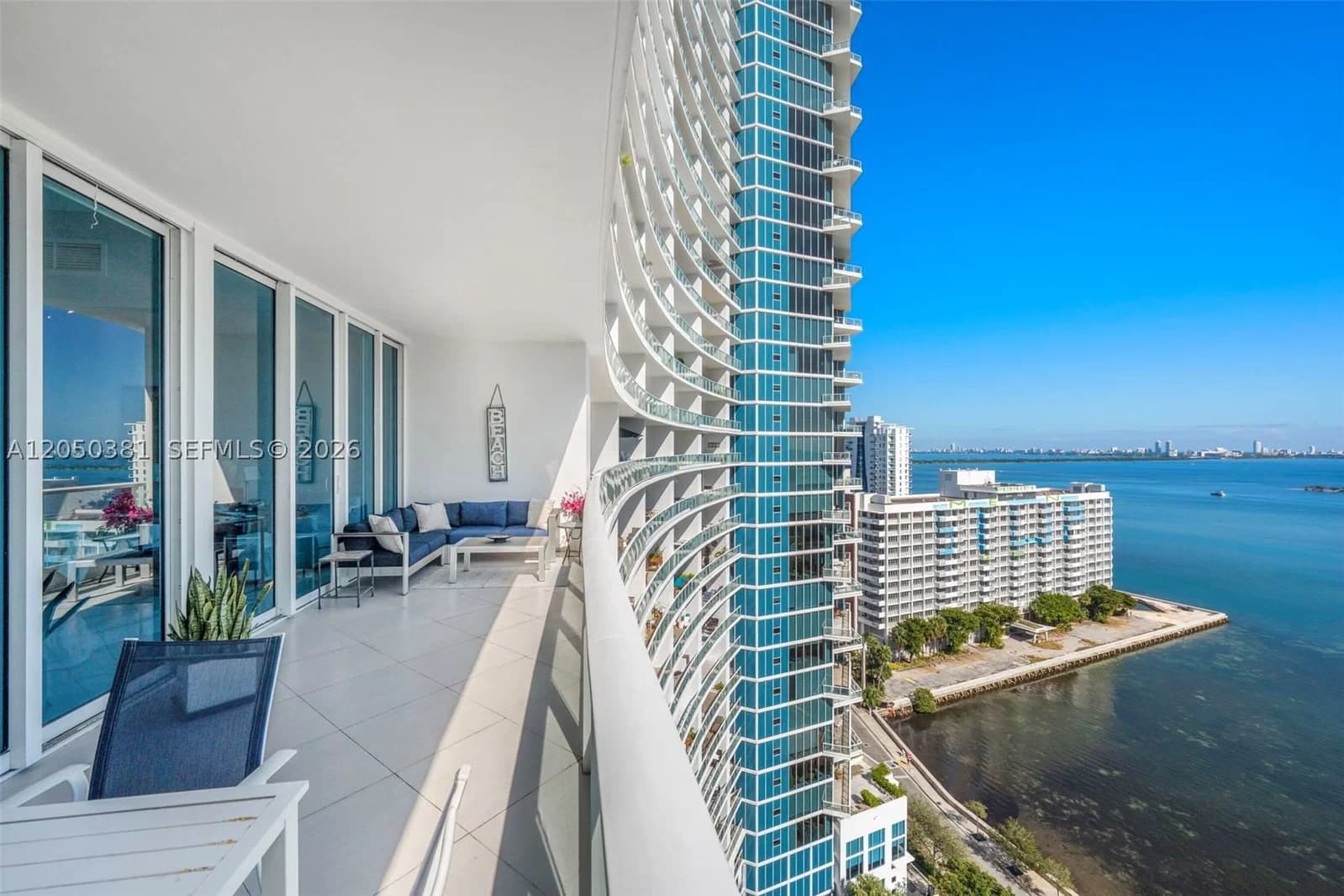 2-bedroom Condo — 2020 Bayshore Dr #1908, Miami, FL 33137