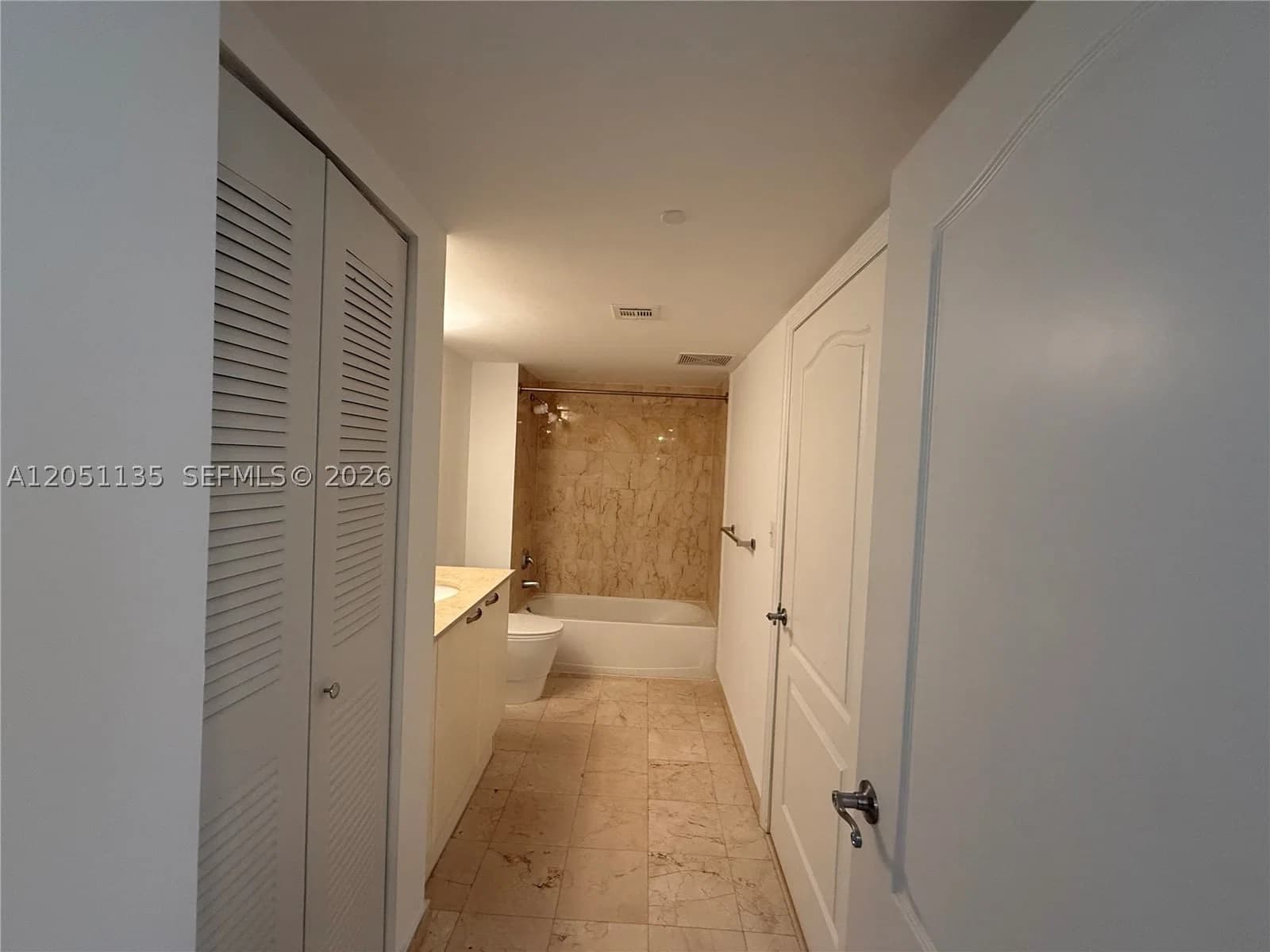 1+1 Condo — 2101 Brickell Ave #502, Miami, FL 33129