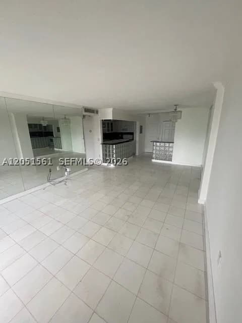 1-bedroom Condo — 150 25th Rd #4I, Miami, FL 33129