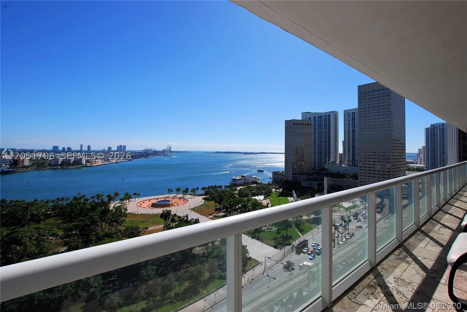3+1 Condo — 50 Biscayne Blvd #2810, Miami, FL 33132