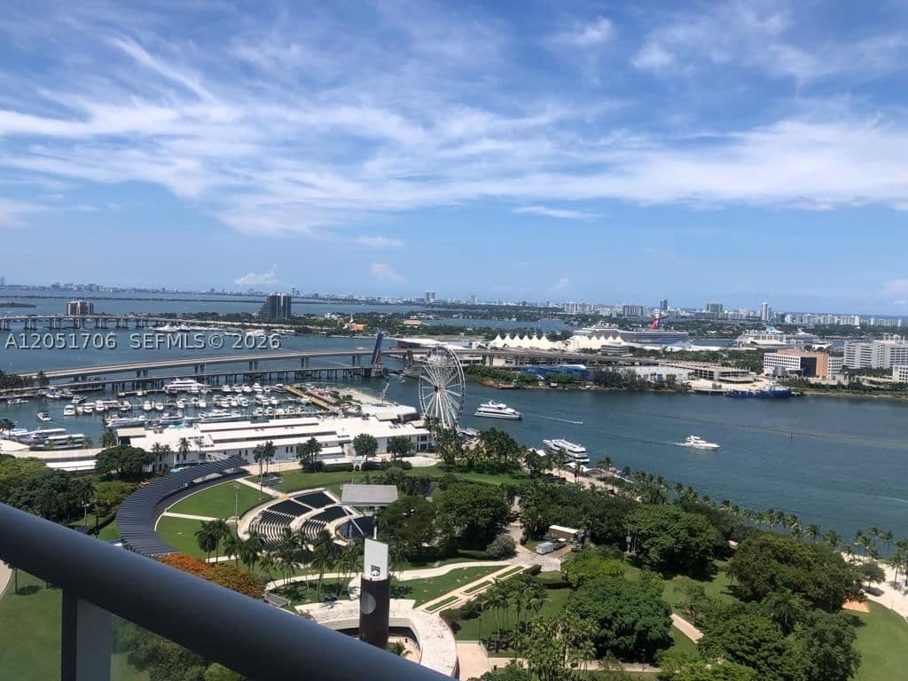 3+1 Condo — 50 Biscayne Blvd #2810, Miami, FL 33132