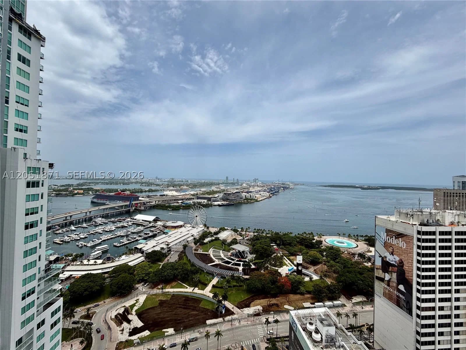 Condo — 253 2nd St #3907, Miami, FL 33132