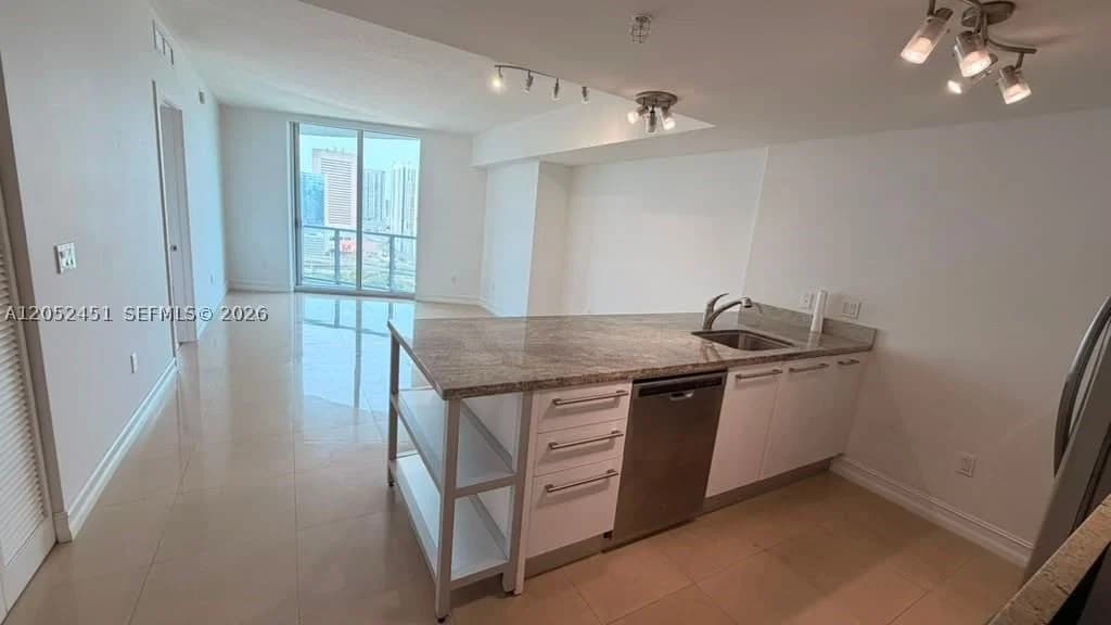 1+1 Daire — 185 7th St #2505, Miami, FL 33130