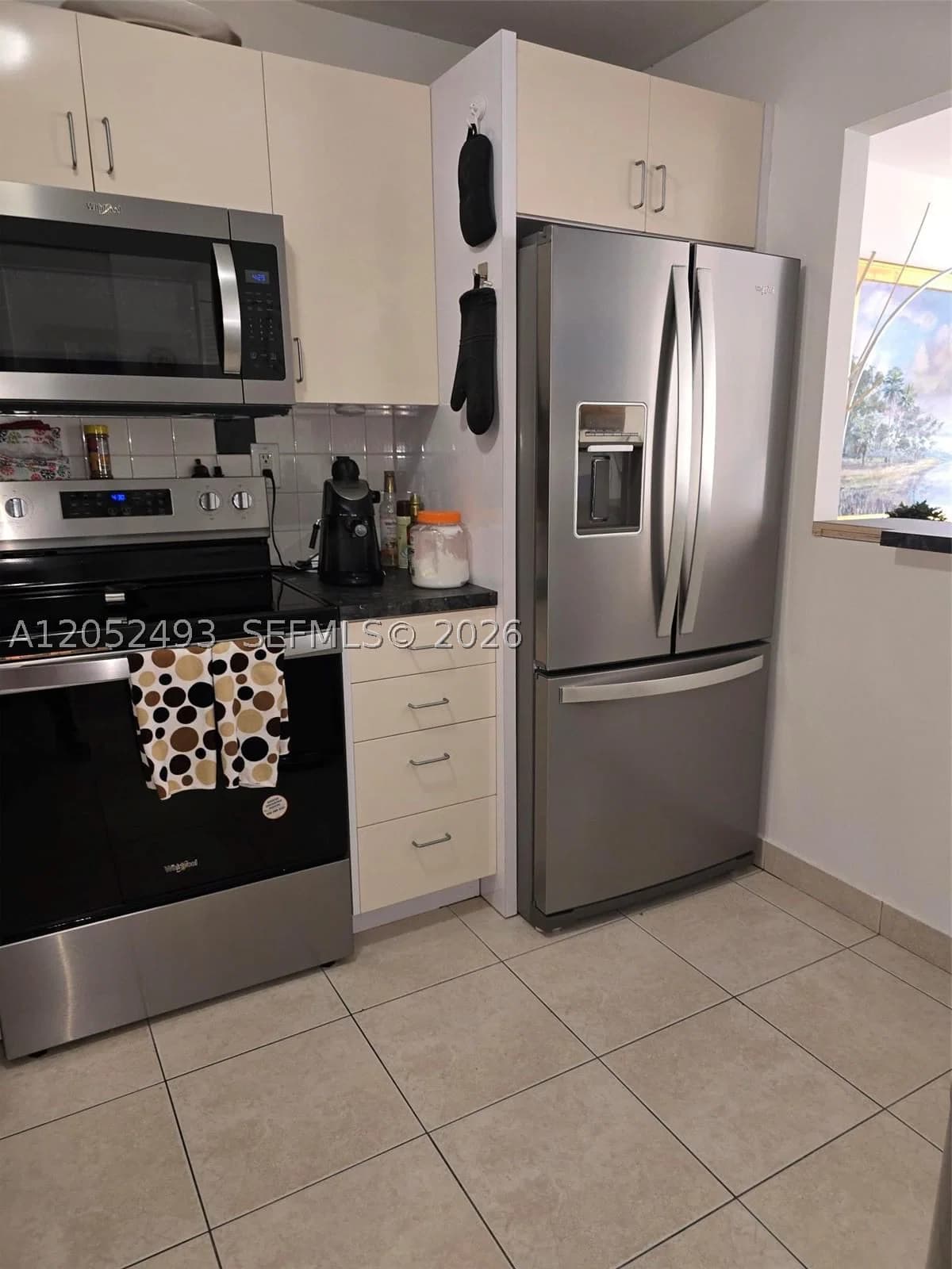1+1 Condo — 1901 Brickell Ave #B504, Miami, FL 33129