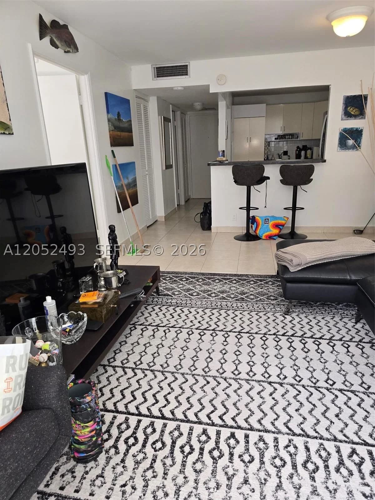 1+1 Condo — 1901 Brickell Ave #B504, Miami, FL 33129