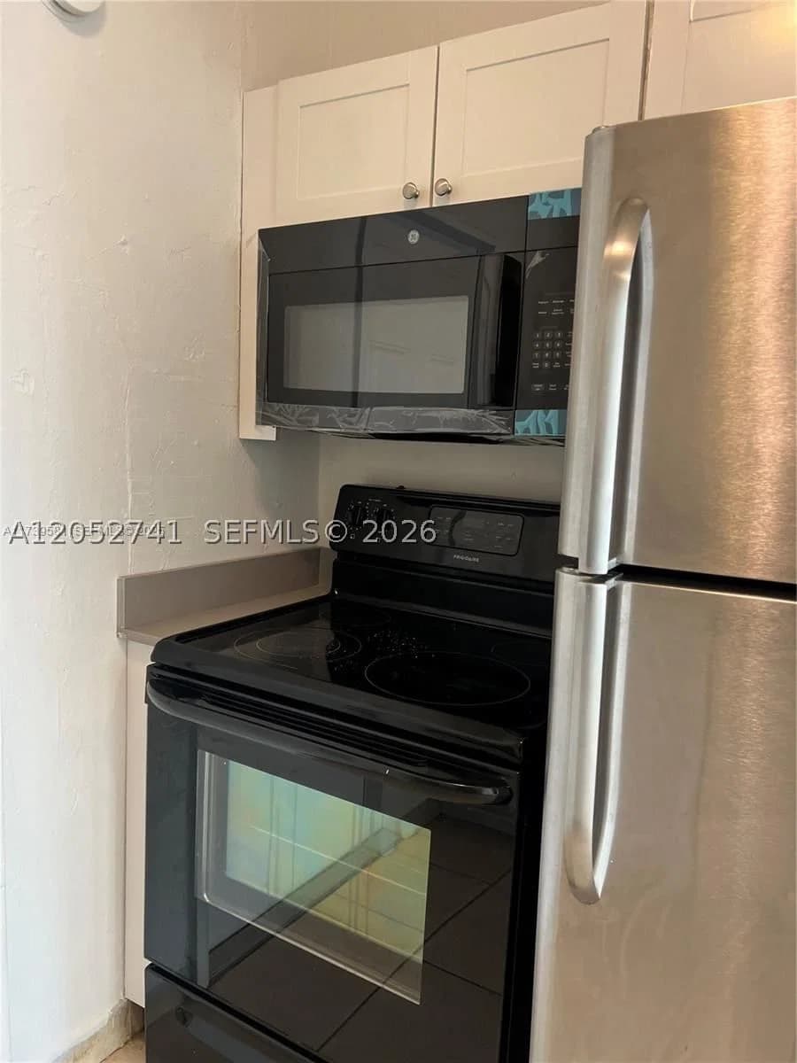 Mülk — 1286 59th St, Miami, FL 33142