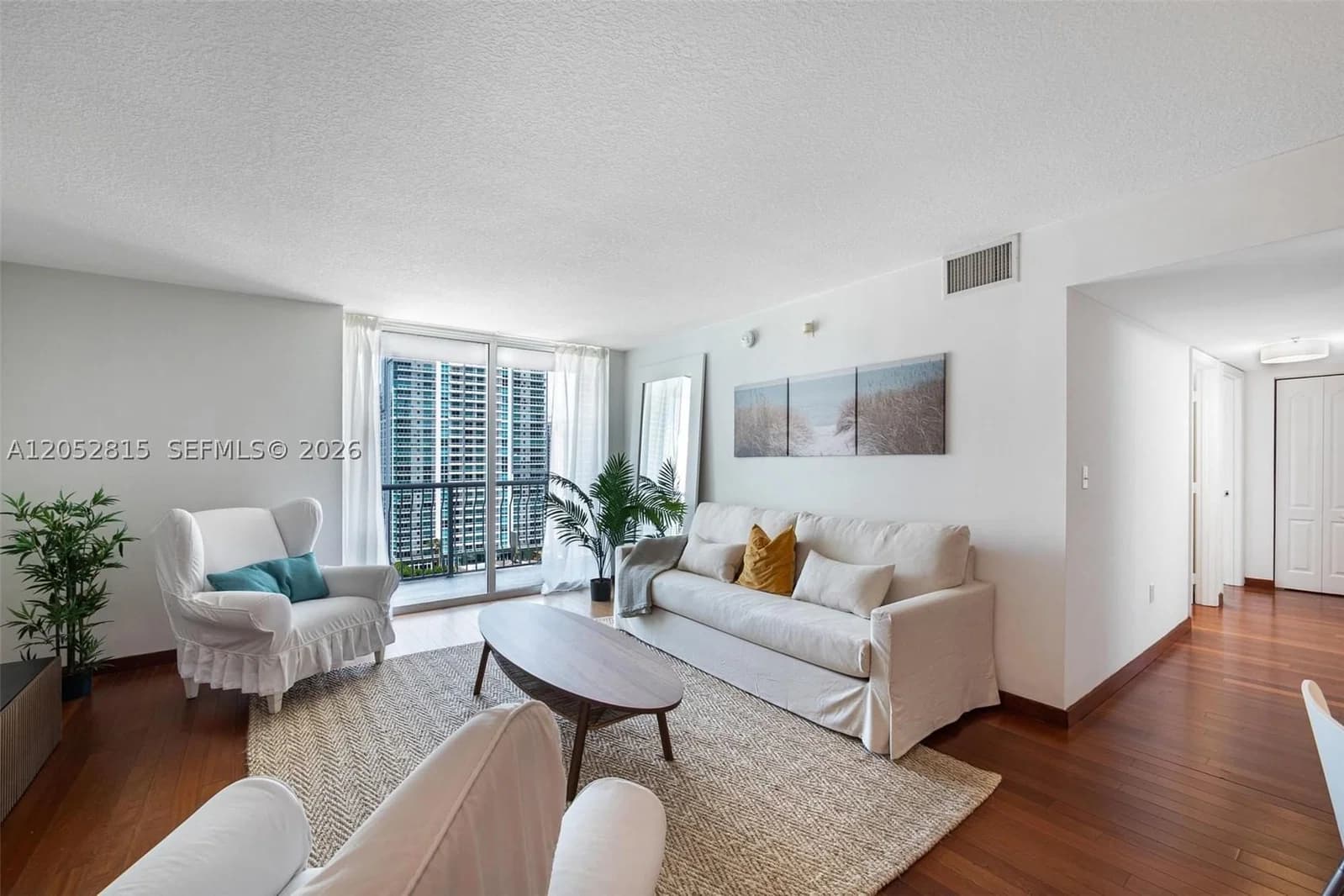 3-bedroom Condo — 1200 Brickell Bay Dr #2824, Miami, FL 33131