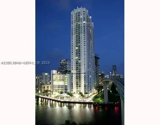 2+1 Condo — 41 5th St #402, Miami, FL 33131