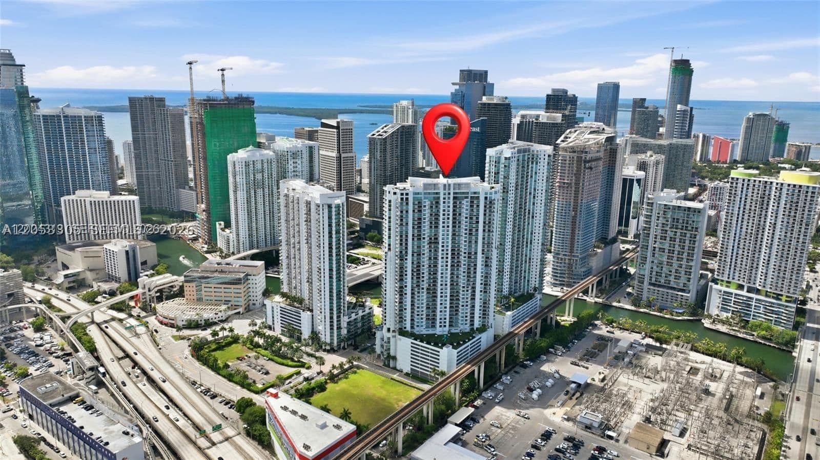 1-bedroom Condo — 90 3rd St #1409, Miami, FL 33130