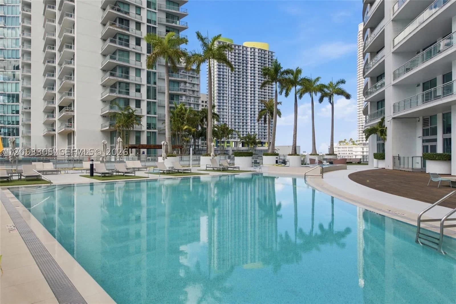 1-bedroom Condo — 90 3rd St #1409, Miami, FL 33130