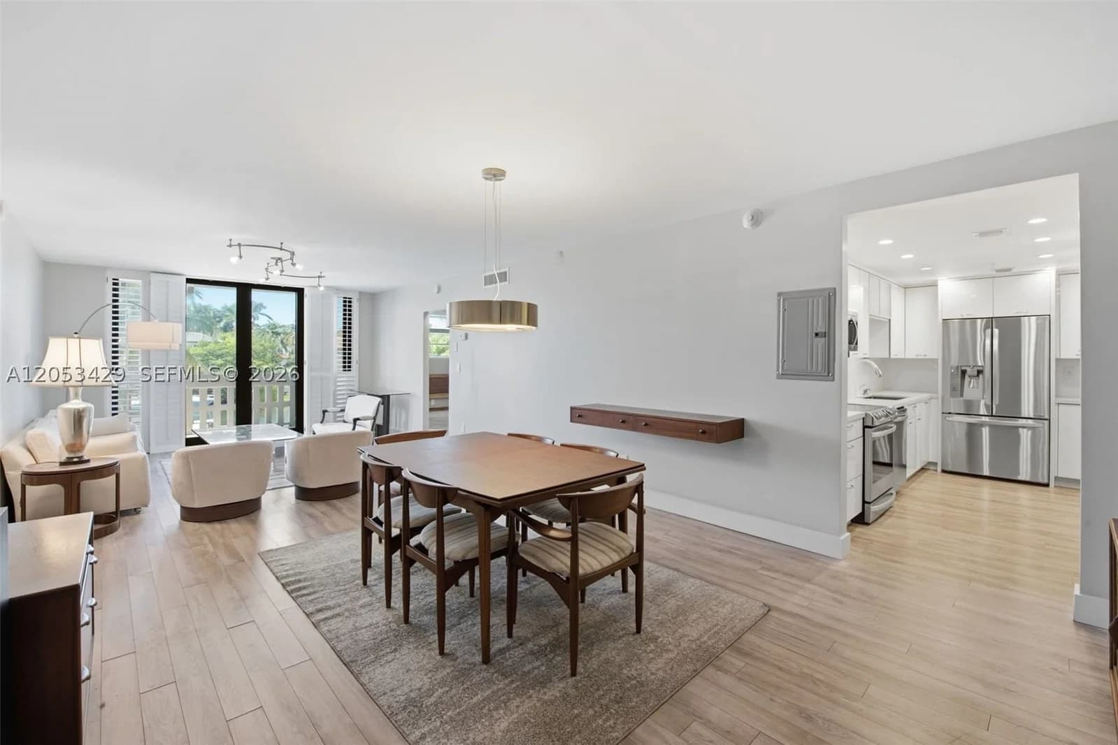 2+1 Condo — 90 Edgewater Dr #225, Coral Gables, FL 33133