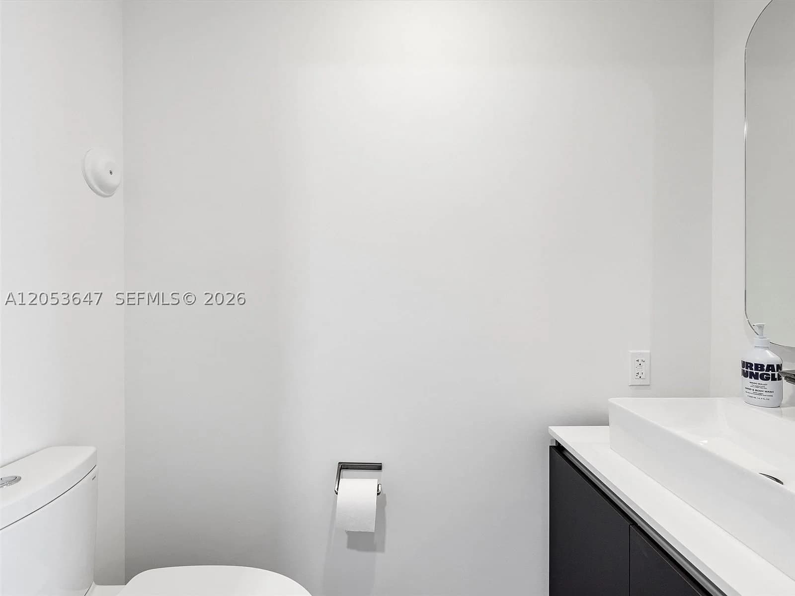 2+1 Condo — 227 2nd St #2706, Miami, FL 33132