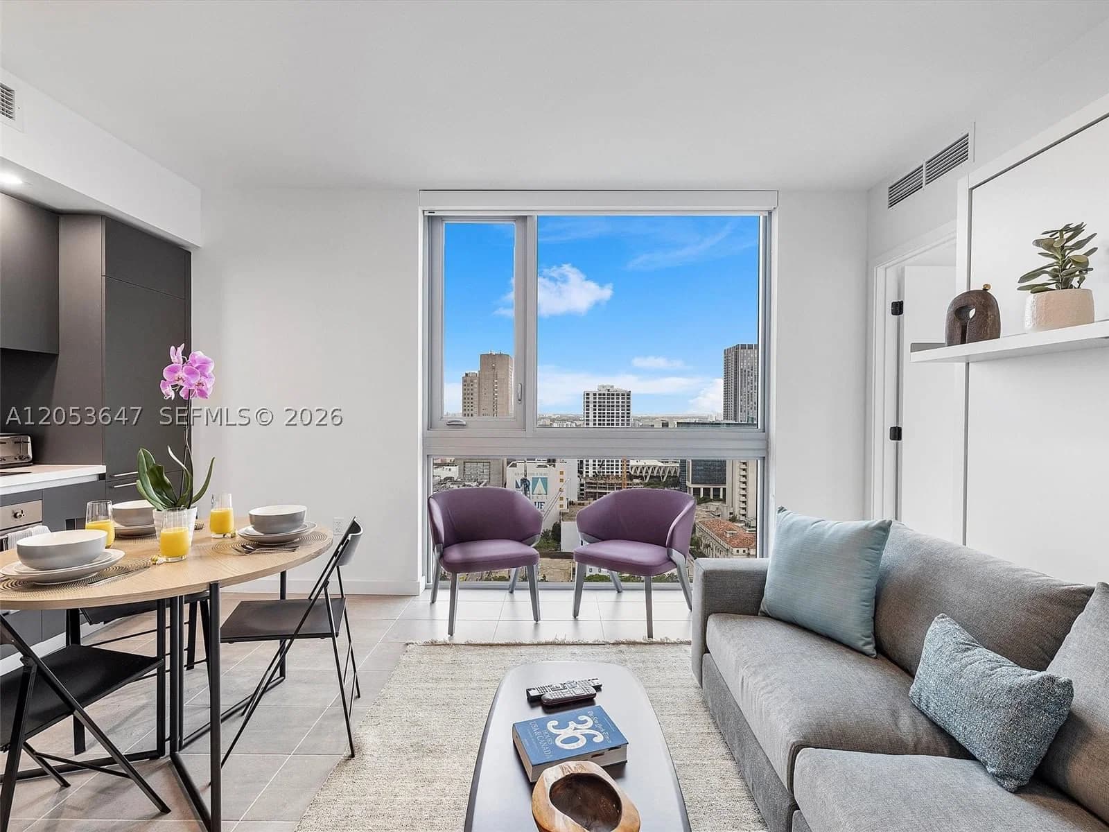 2+1 Condo — 227 2nd St #2706, Miami, FL 33132