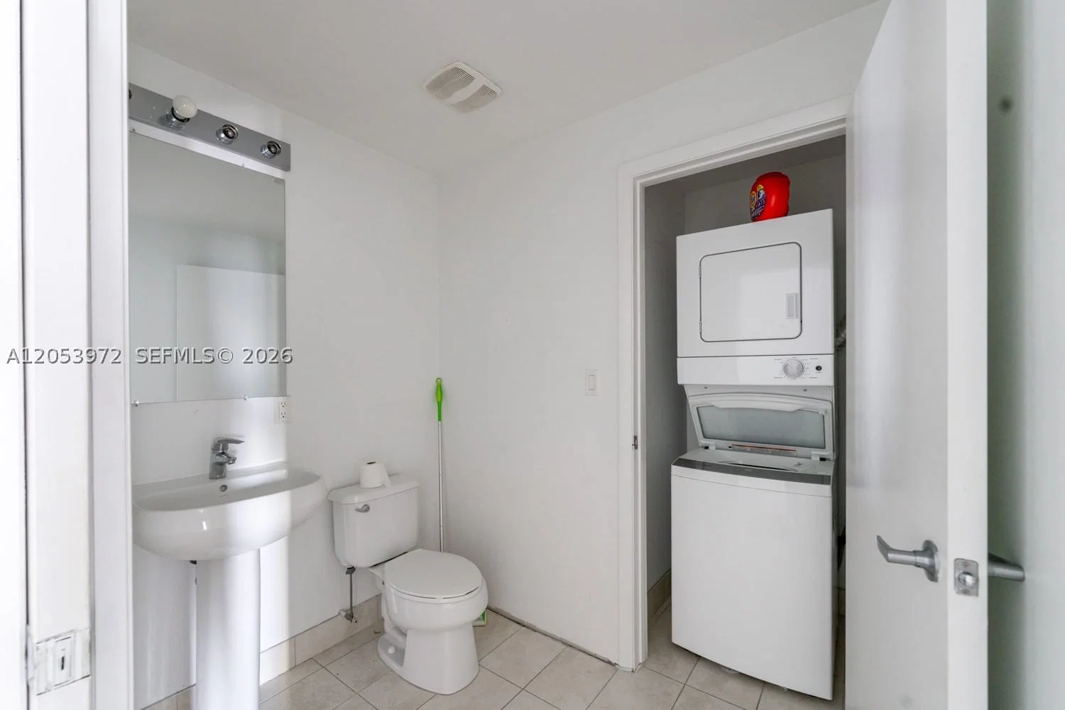 1-bedroom Condo — 1900 Bayshore Dr #3809, Miami, FL 33132