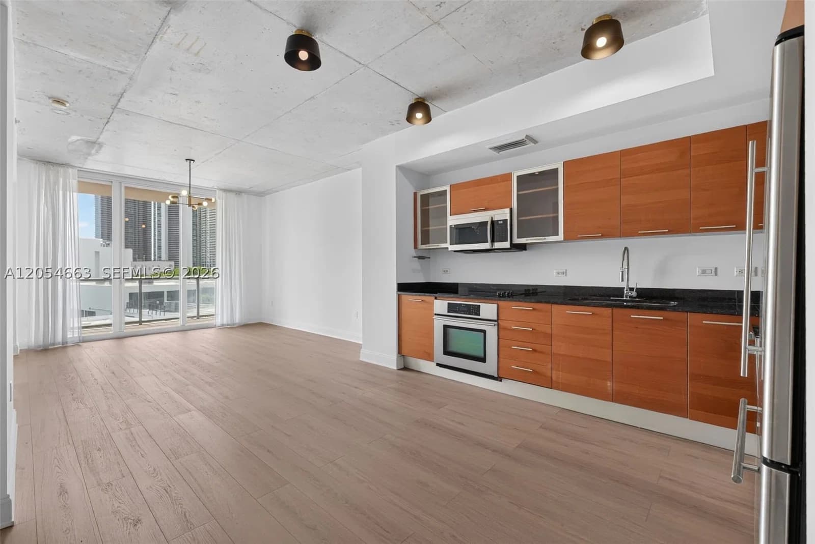 1-bedroom Condo — 3470 Coast Ave #H0505, Miami, FL 33137