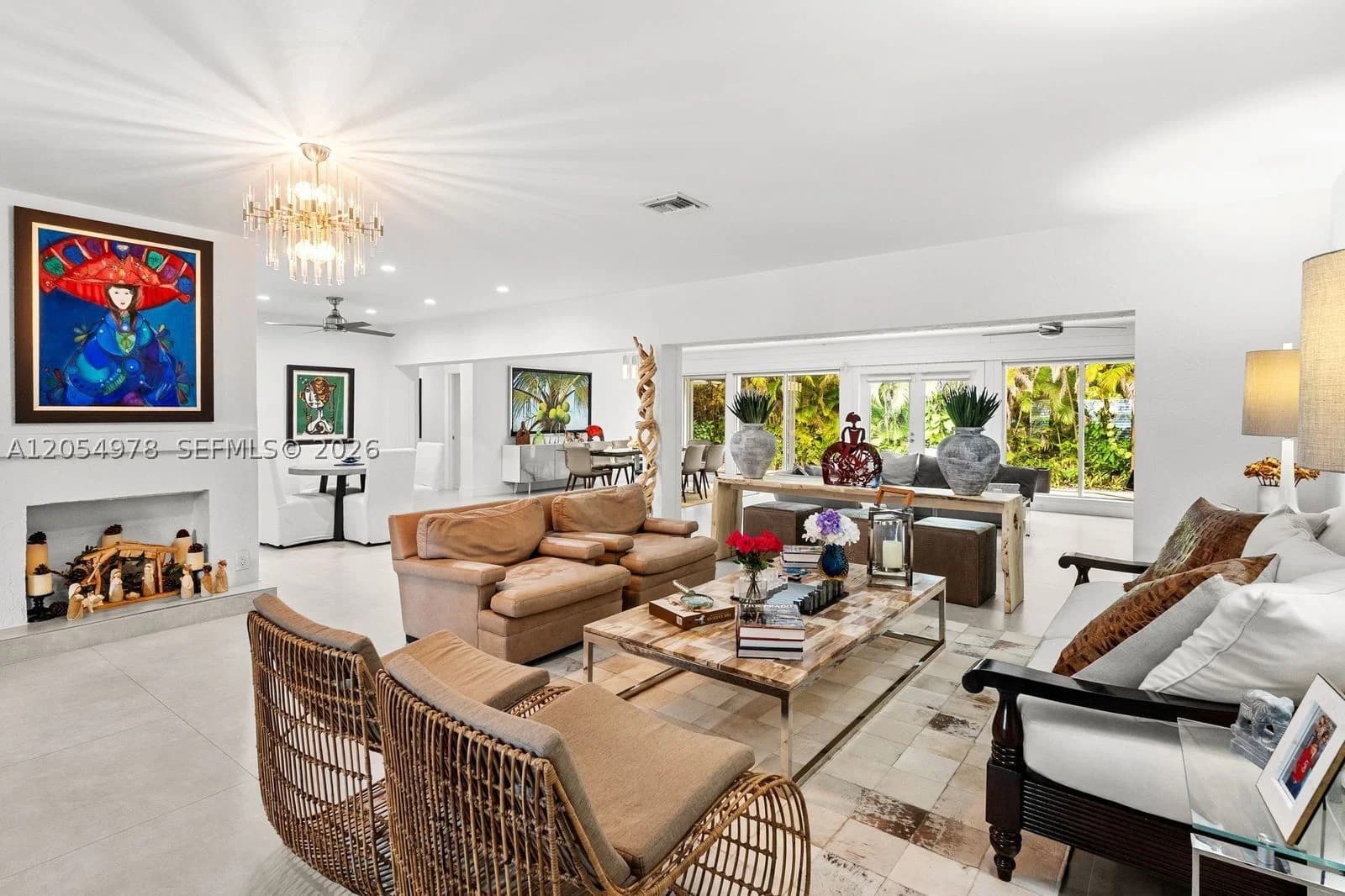 4+1 Müstakil ev — 6511 Riviera Dr, Coral Gables, FL 33146