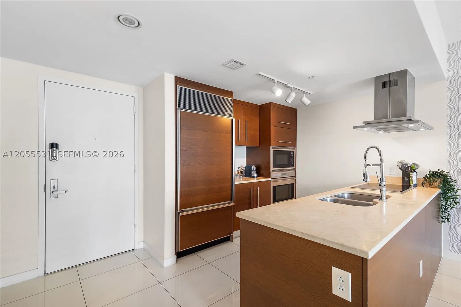1-bedroom Condo — 485 Brickell Ave #2306, Miami, FL 33131