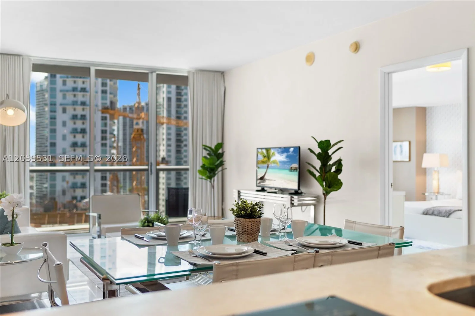 1-bedroom Condo — 485 Brickell Ave #2306, Miami, FL 33131
