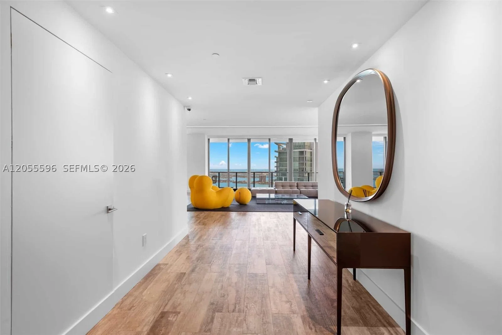 4-bedroom Condo — 650 32nd St #PH5201, Miami, FL 33137