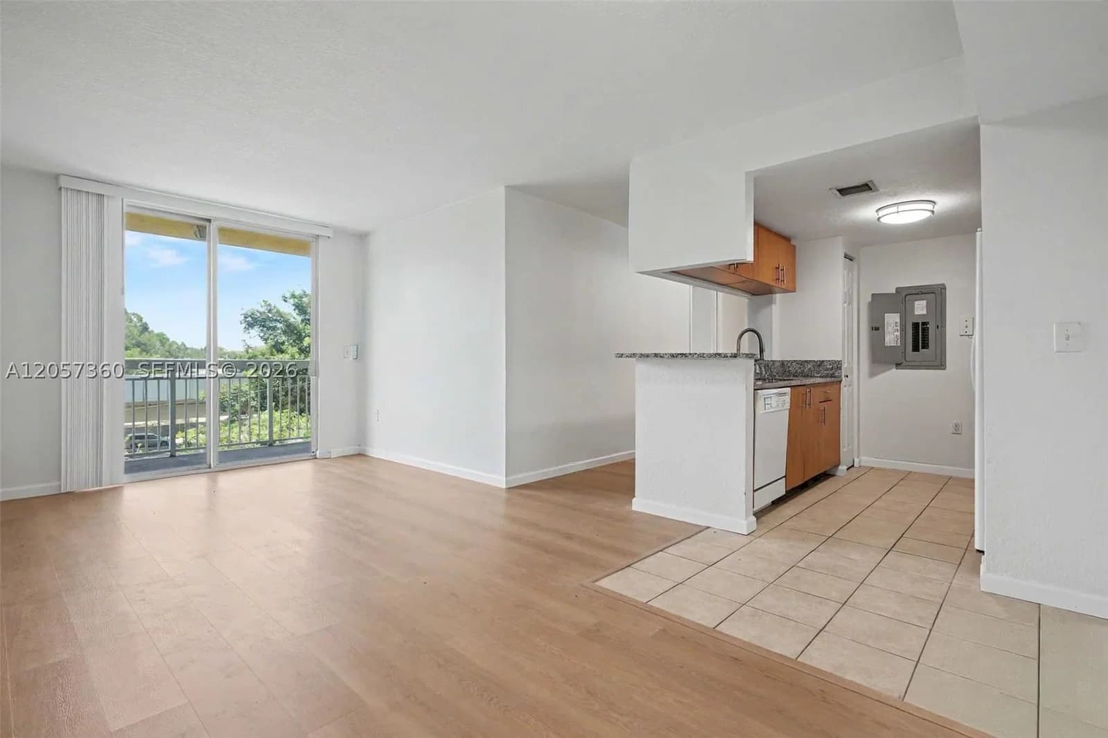 2+1 Condo — 816 11th St #402, Miami, FL 33136