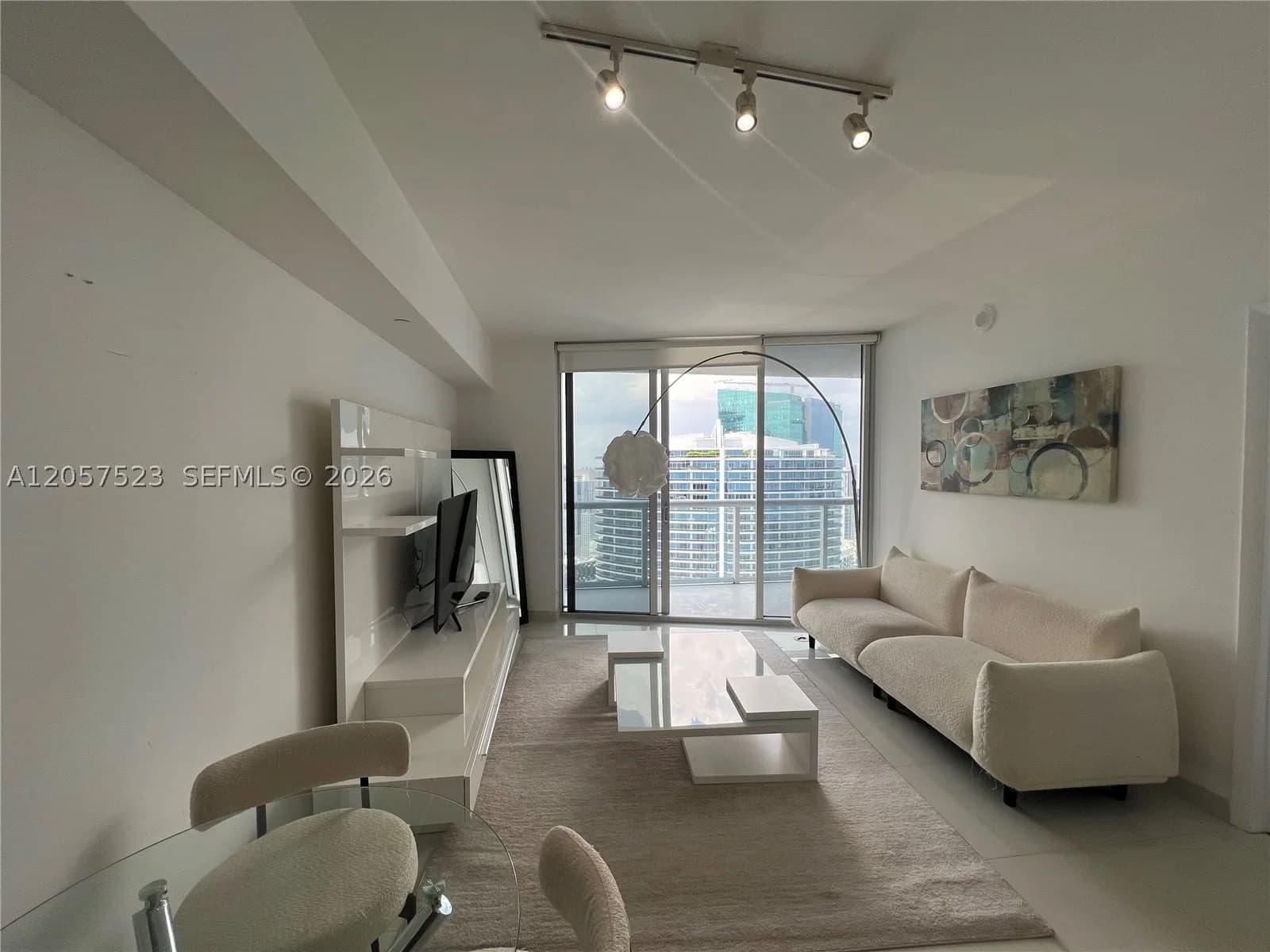 1+1 Condo — 465 Brickell Ave #5304, Miami, FL 33131