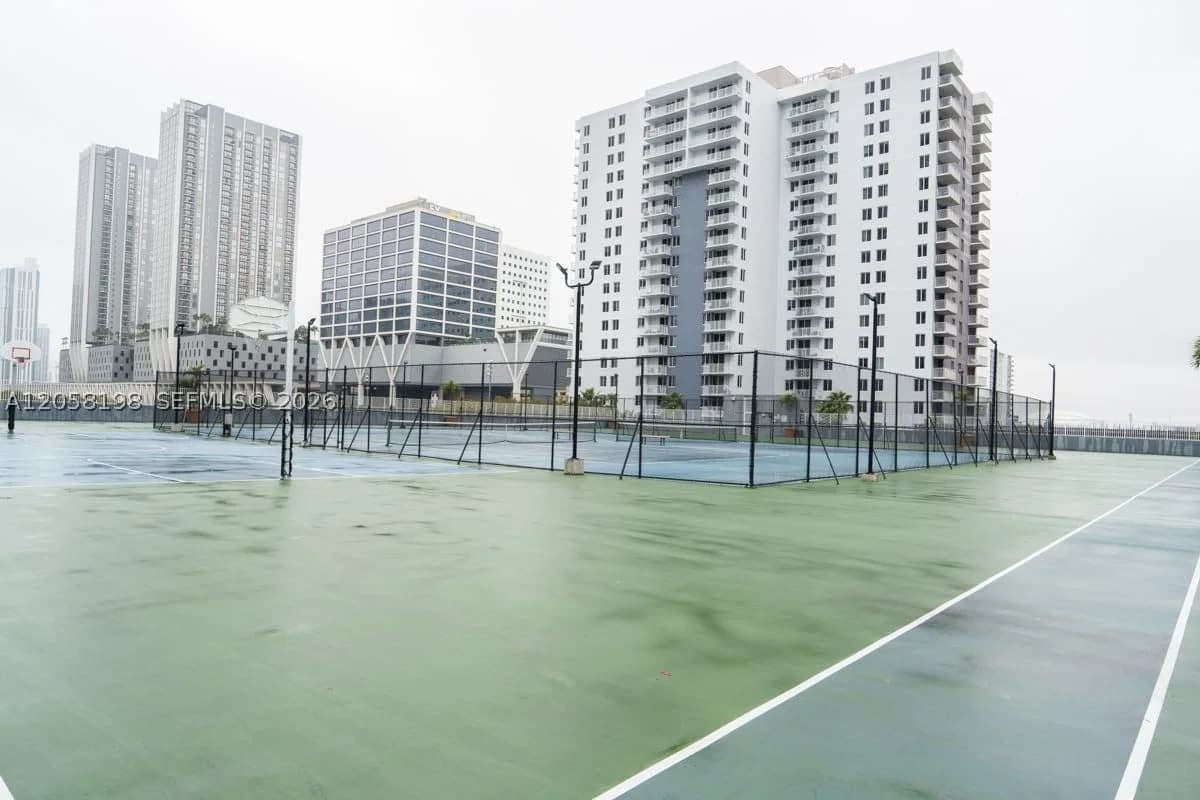 2-bedroom Condo — 800 Miami Ave #E-1610, Miami, FL 33136