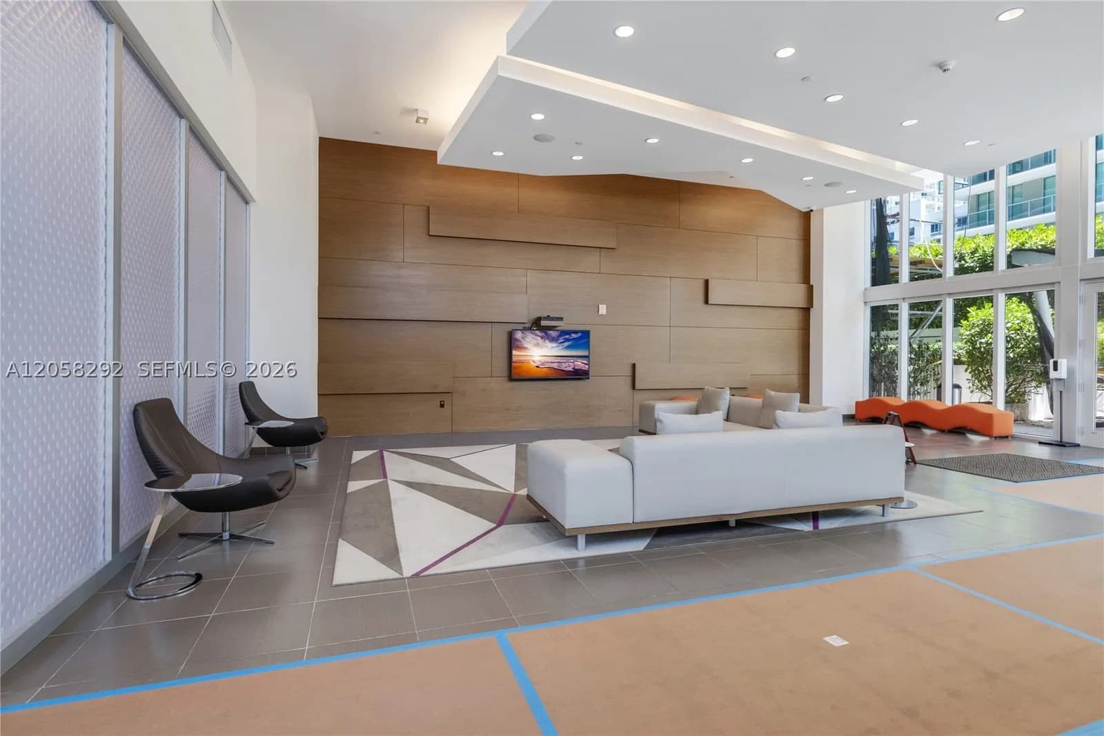 2+1 Condo — 1111 1st Ave #2723N, Miami, FL 33130