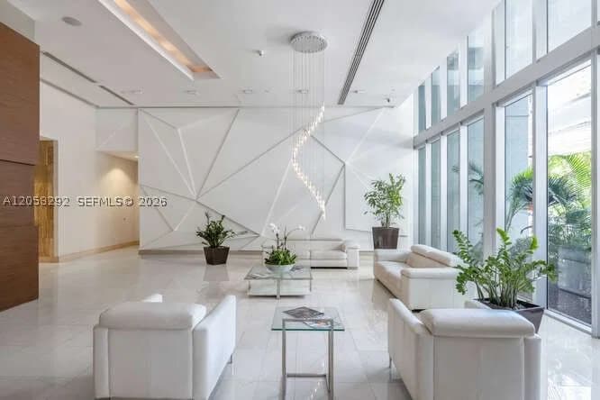 2+1 Condo — 1111 1st Ave #2723N, Miami, FL 33130