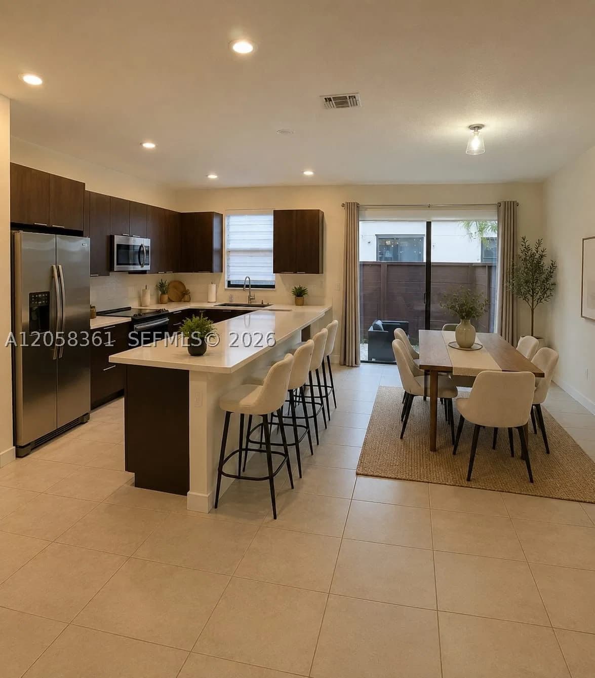 3+1 Townhouse — 15816 91st Ave, Miami Lakes, FL 33018
