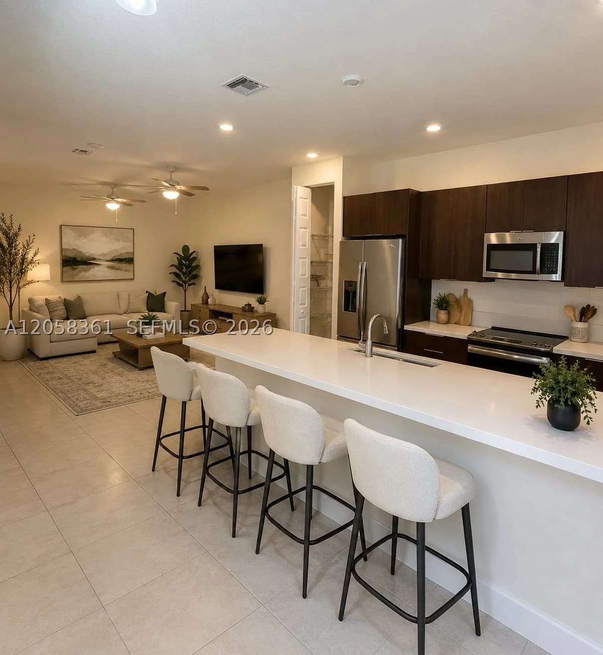 3+1 Townhouse — 15816 91st Ave, Miami Lakes, FL 33018