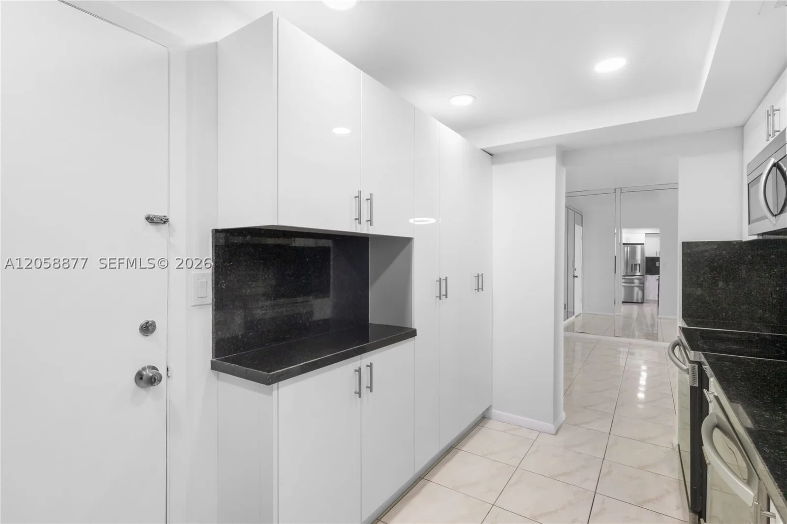 2+1 Condo — 1849 Ocean Dr #407, Hallandale Beach, FL 33009